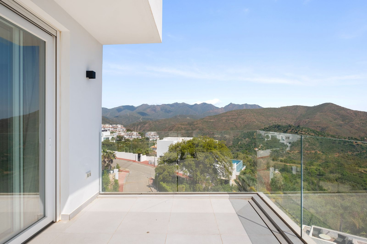 Se vende Villa - Chalet de 4 dormitorios en Costa Del Sol, Málaga, España