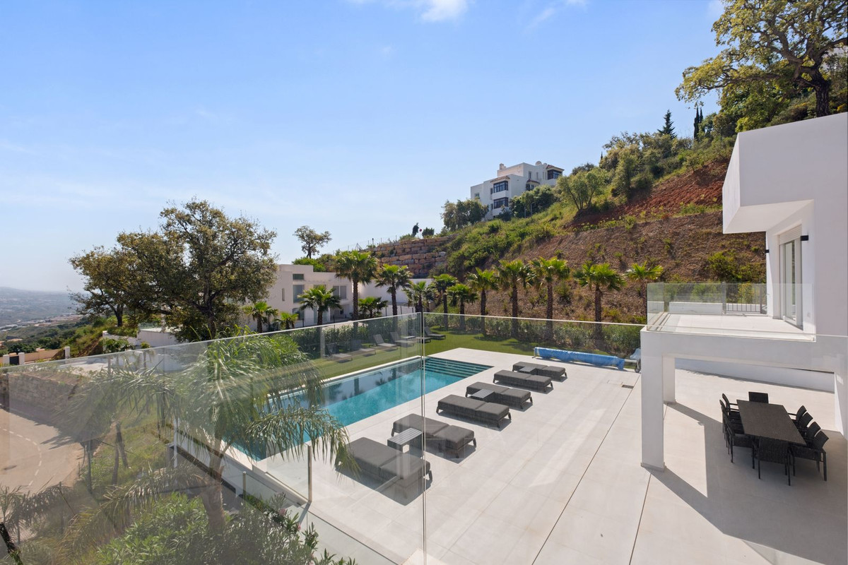 Se vende Villa - Chalet de 4 dormitorios en Costa Del Sol, Málaga, España