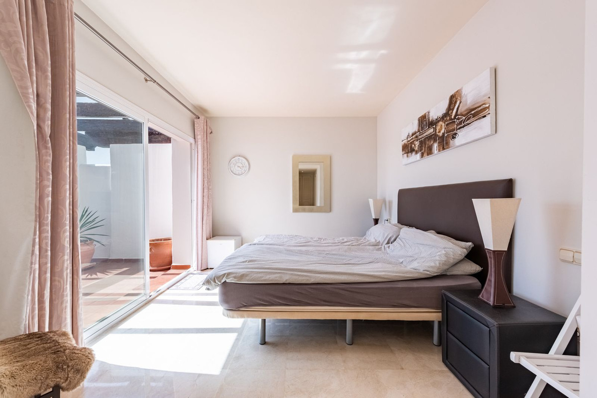 3 Bed Apartment for sale in Atalaya Costa Del Sol, Málaga, Spain