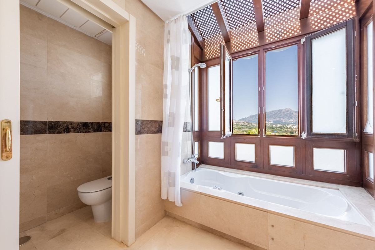 3 Bed Apartment for sale in Atalaya Costa Del Sol, Málaga, Spain