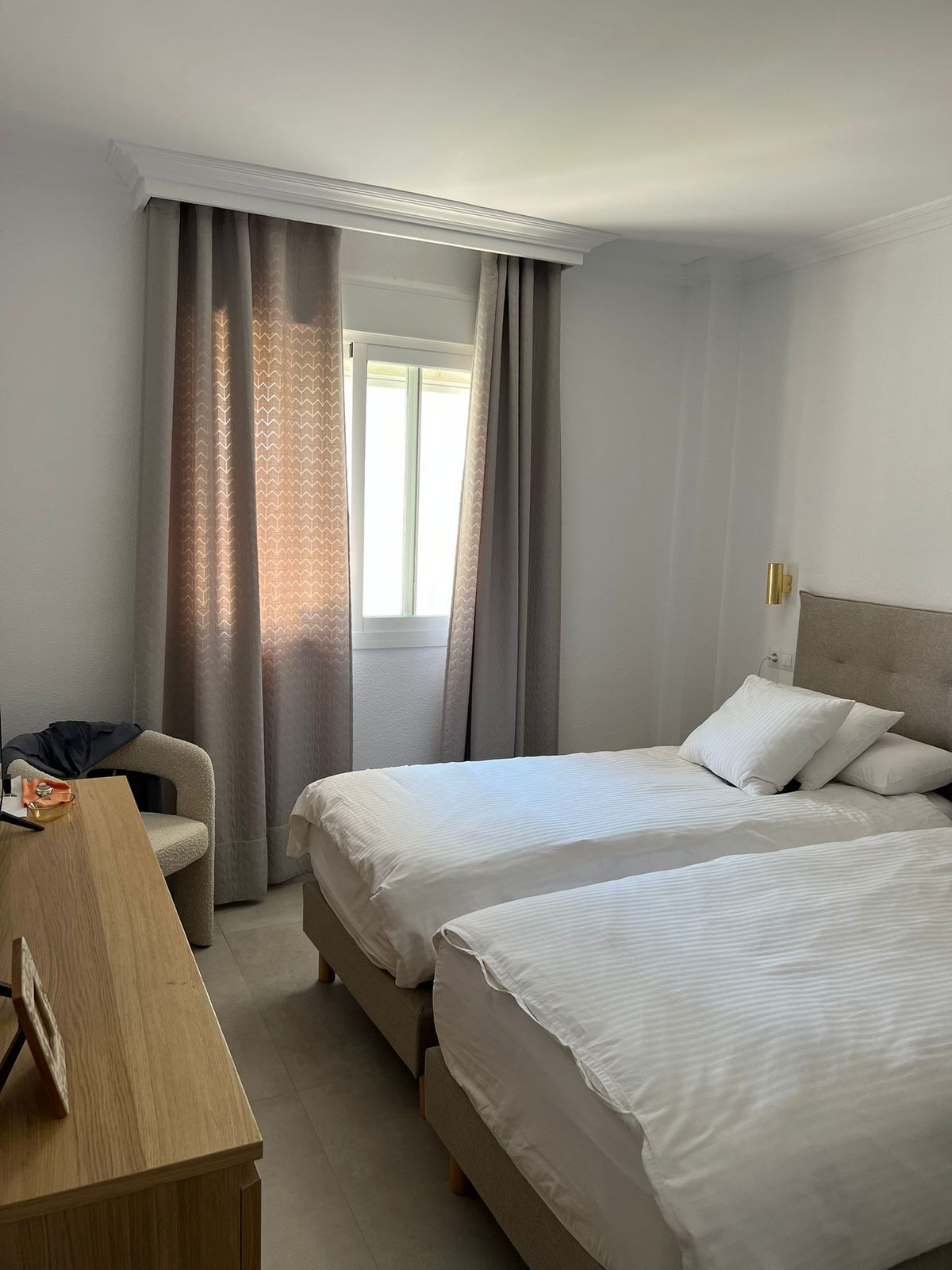 2 Bed Apartment for sale in The Golden Mile Costa Del Sol, Málaga, Spain