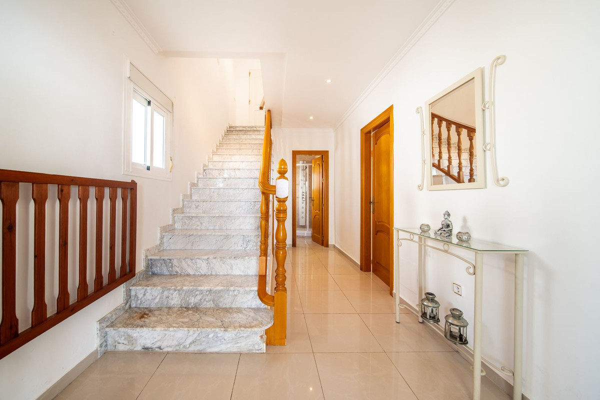 4 Bed Townhouse for sale in Torreblanca Costa Del Sol, Málaga, Spain