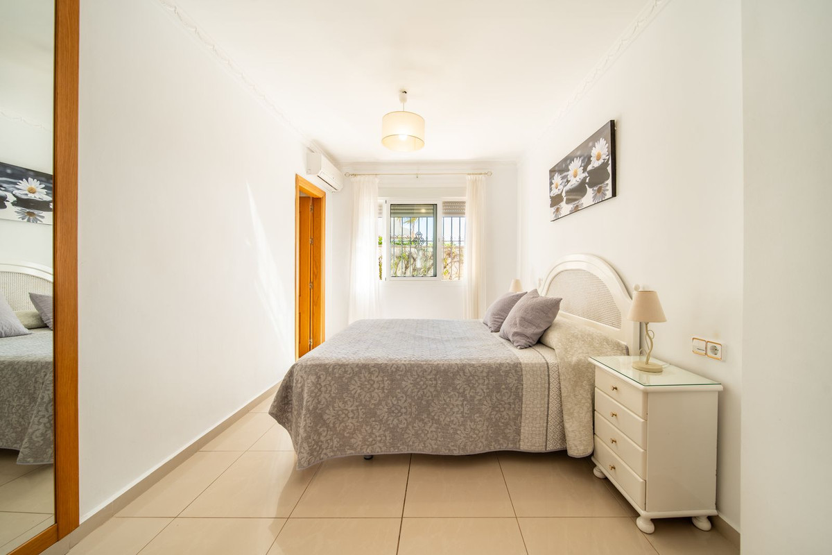 4 Bed Townhouse for sale in Torreblanca Costa Del Sol, Málaga, Spain