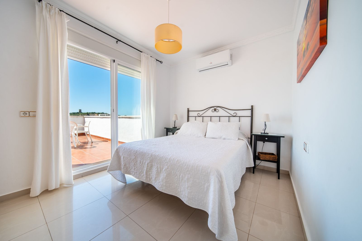 4 Bed Townhouse for sale in Torreblanca Costa Del Sol, Málaga, Spain