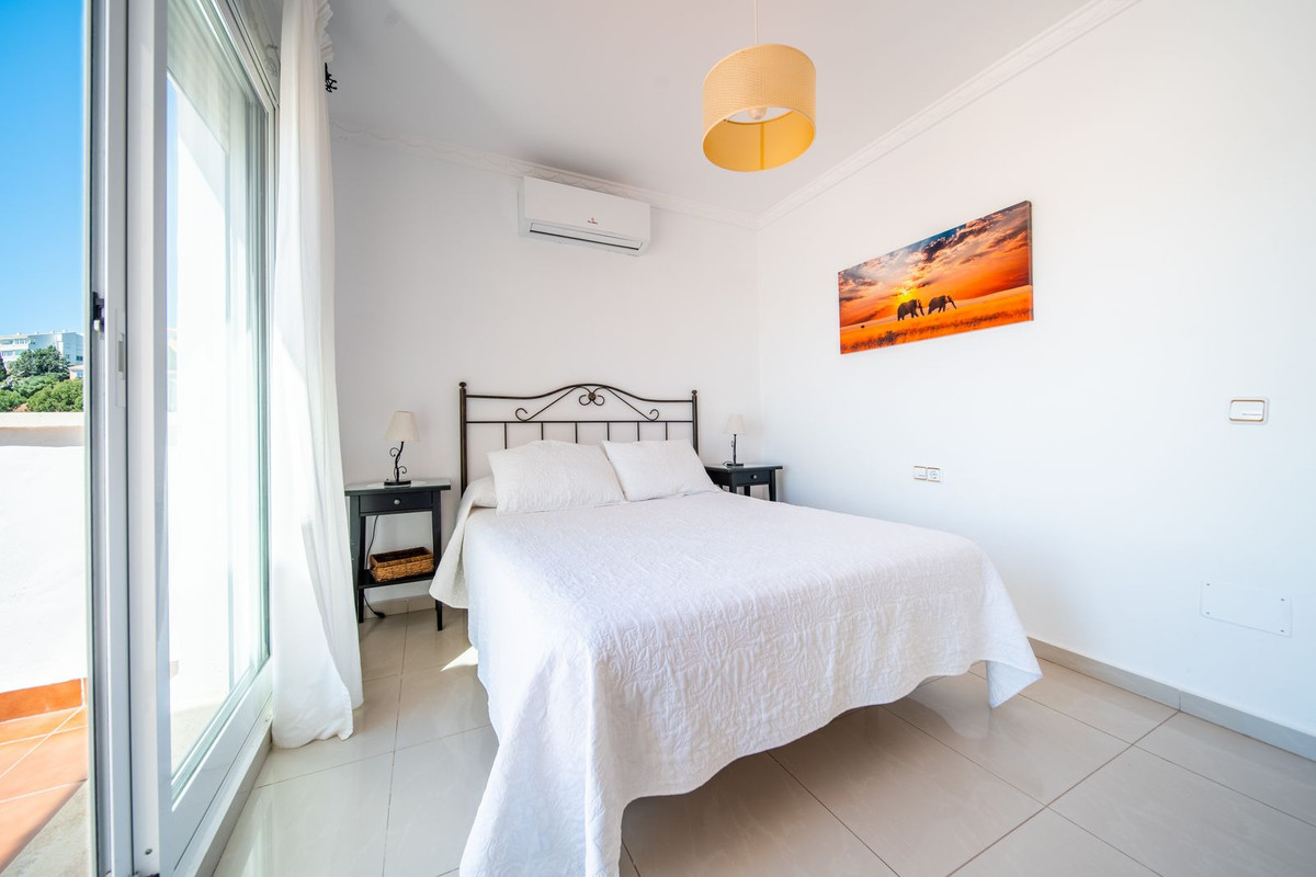 4 Bed Townhouse for sale in Torreblanca Costa Del Sol, Málaga, Spain