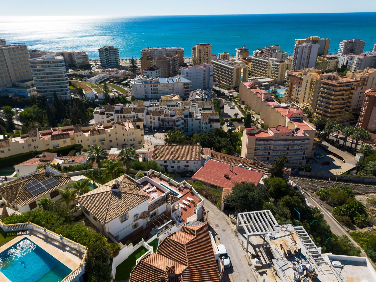 4 Bed Townhouse for sale in Torreblanca Costa Del Sol, Málaga, Spain