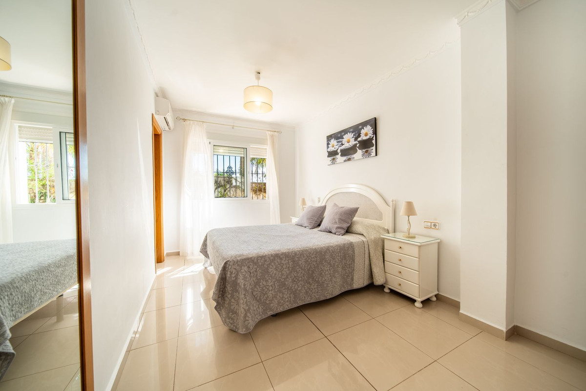 4 Bed Townhouse for sale in Torreblanca Costa Del Sol, Málaga, Spain