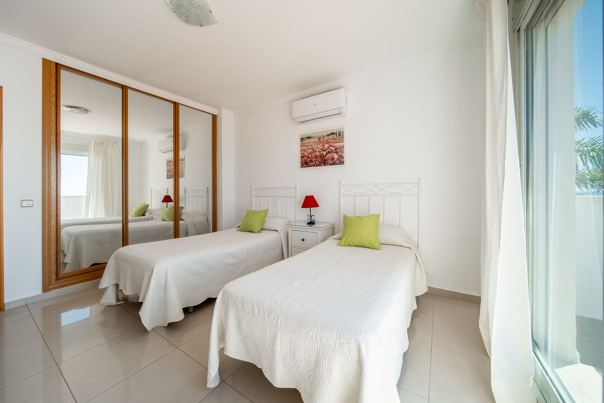 4 Bed Townhouse for sale in Torreblanca Costa Del Sol, Málaga, Spain