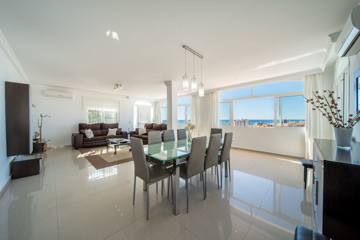 4 Bed Townhouse for sale in Torreblanca Costa Del Sol, Málaga, Spain