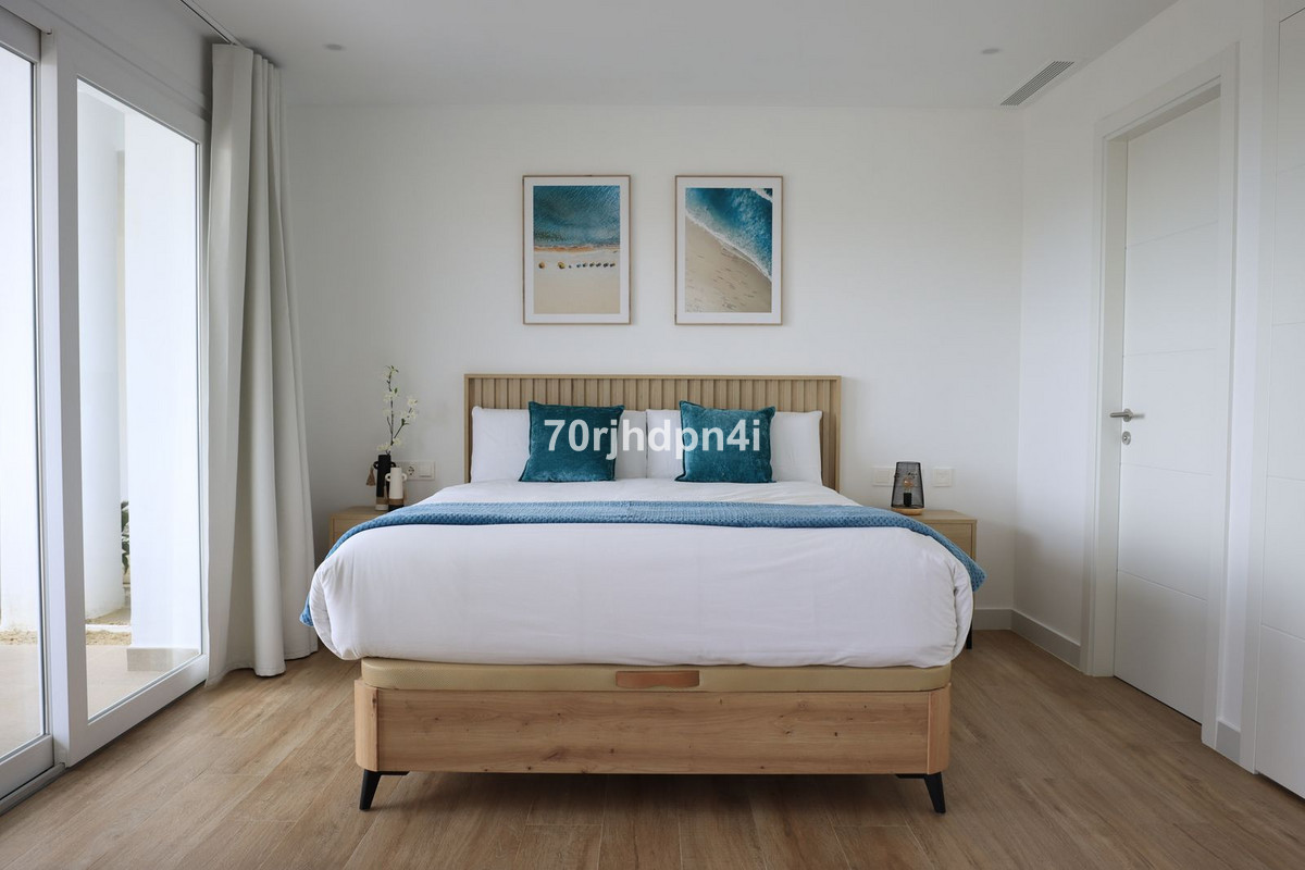 Se vende Apartamento Planta Media de 2 dormitorios en Costa Del Sol, Málaga, España