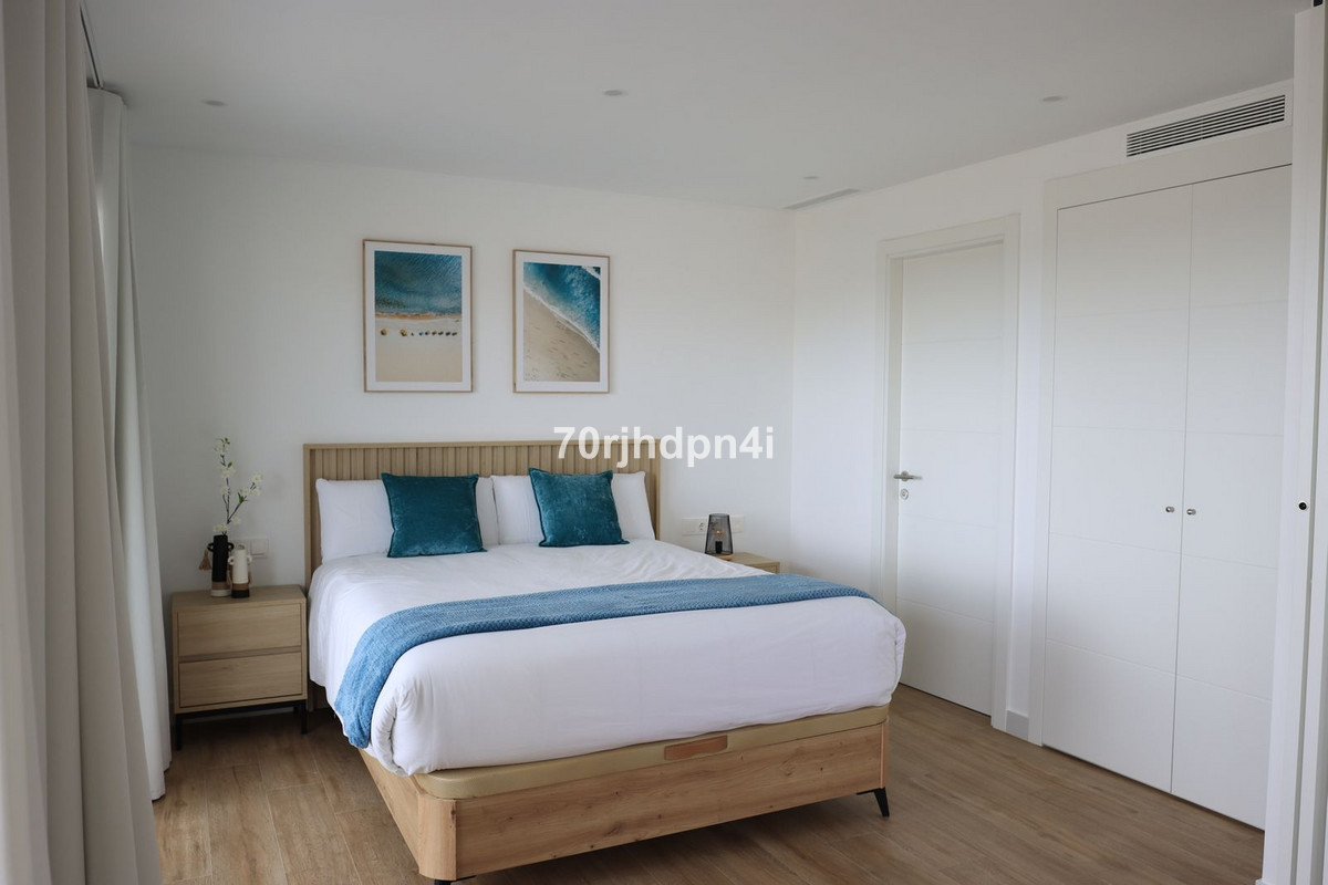 Se vende Apartamento Planta Media de 2 dormitorios en Costa Del Sol, Málaga, España