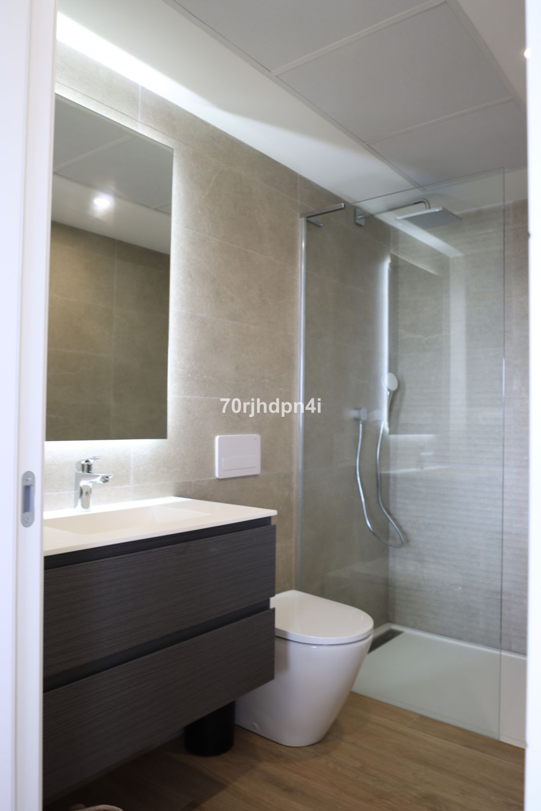 Se vende Apartamento Planta Media de 2 dormitorios en Costa Del Sol, Málaga, España