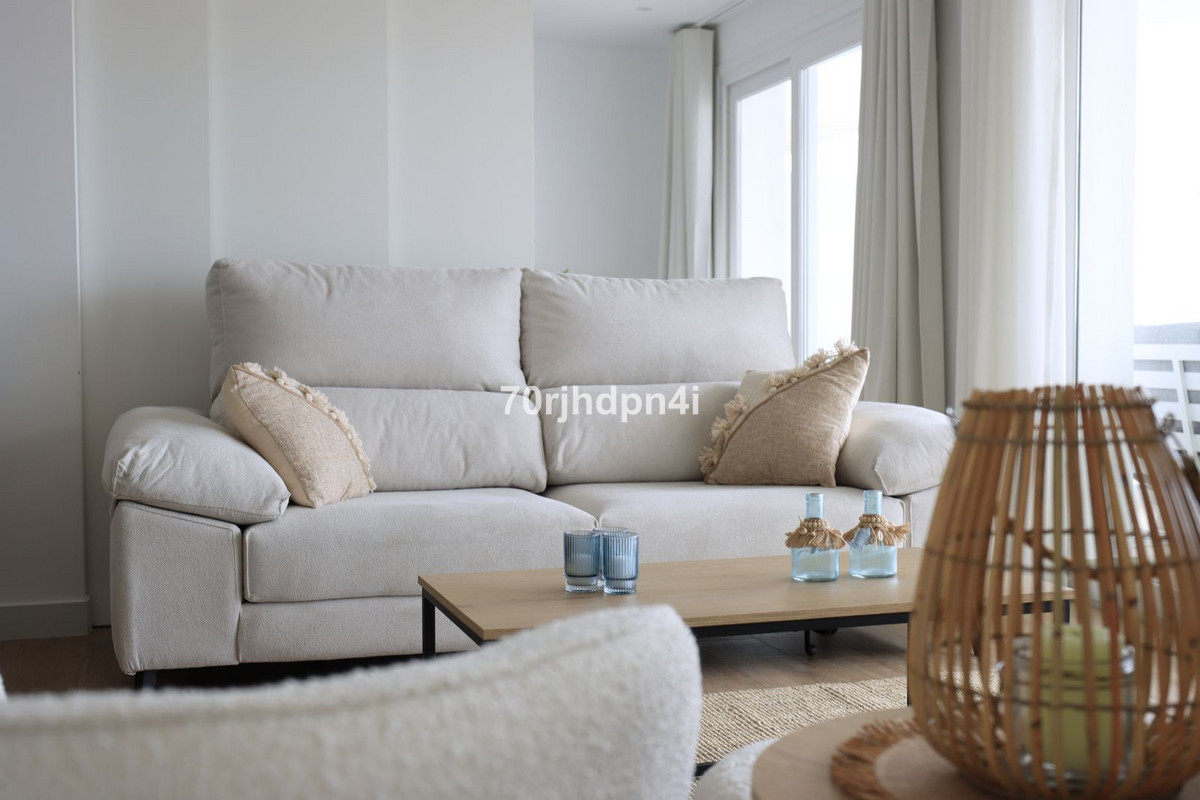 Se vende Apartamento Planta Media de 2 dormitorios en Costa Del Sol, Málaga, España
