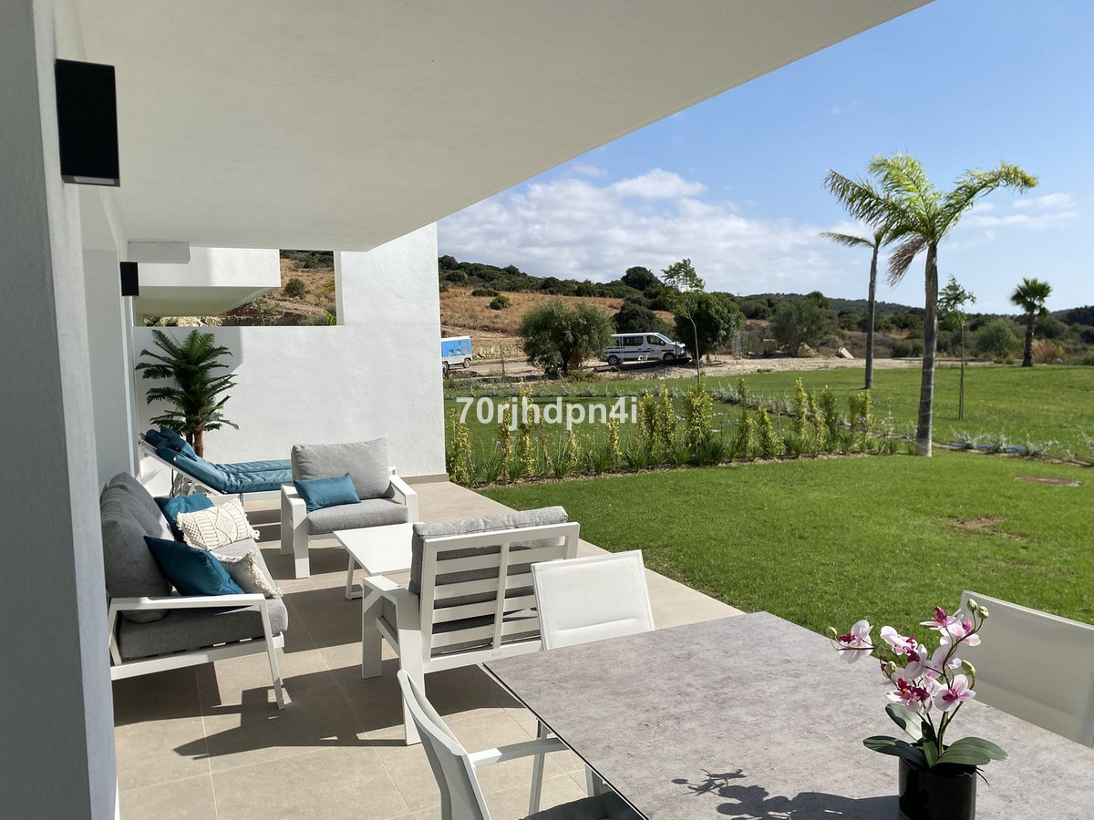 Se vende Apartamento Planta Media de 2 dormitorios en Costa Del Sol, Málaga, España