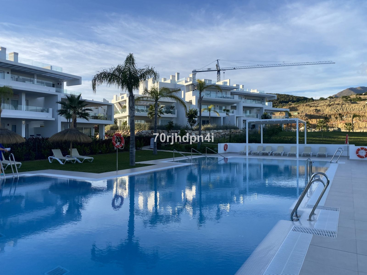 Se vende Apartamento Planta Media de 2 dormitorios en Costa Del Sol, Málaga, España
