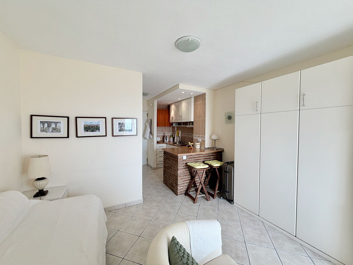 Se vende Estudio Planta Media de 1 dormitorios en Costa Del Sol, Málaga, España