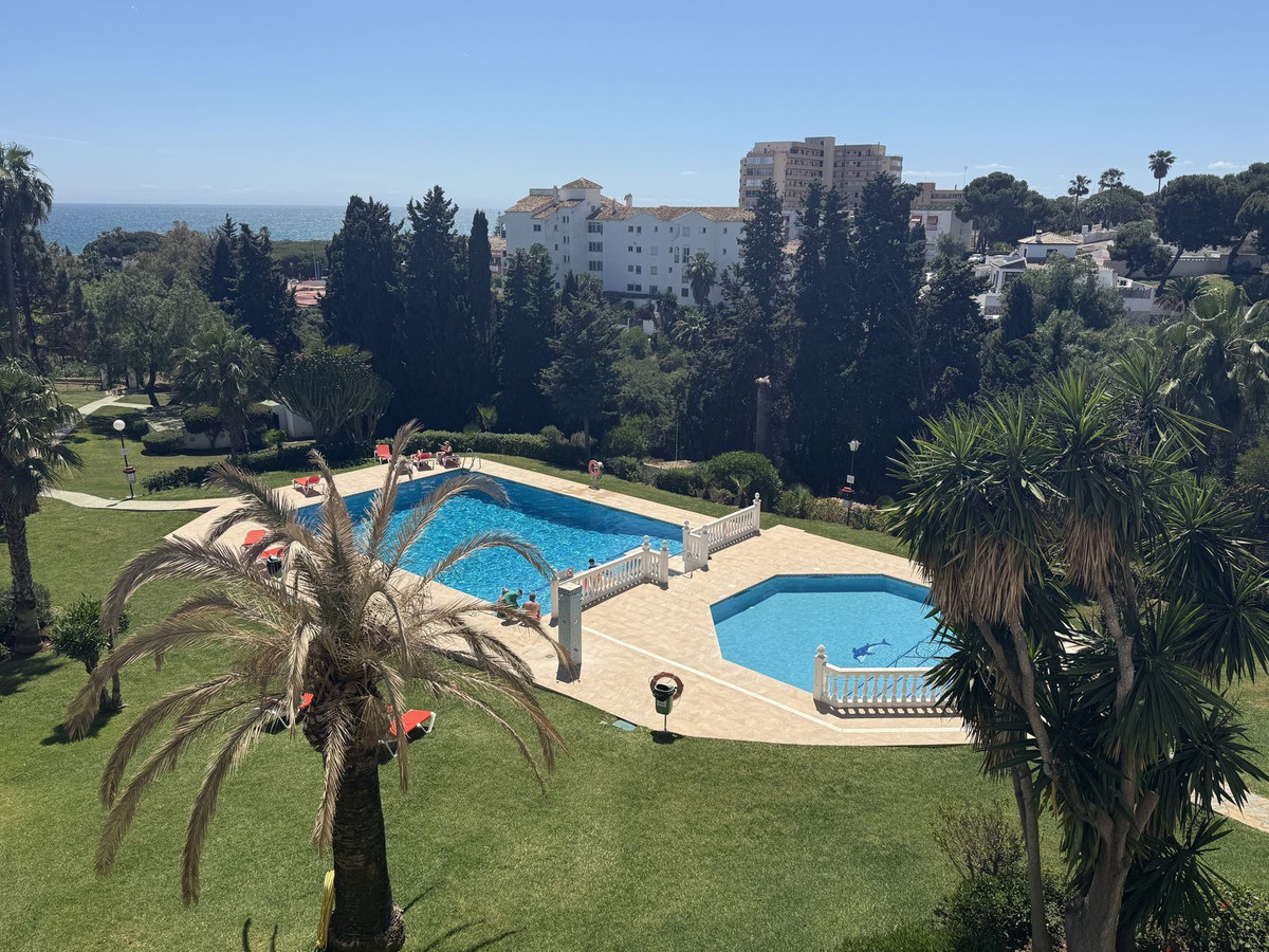 2 Bed Apartment for sale in Riviera Del Sol Costa Del Sol, Málaga, Spain