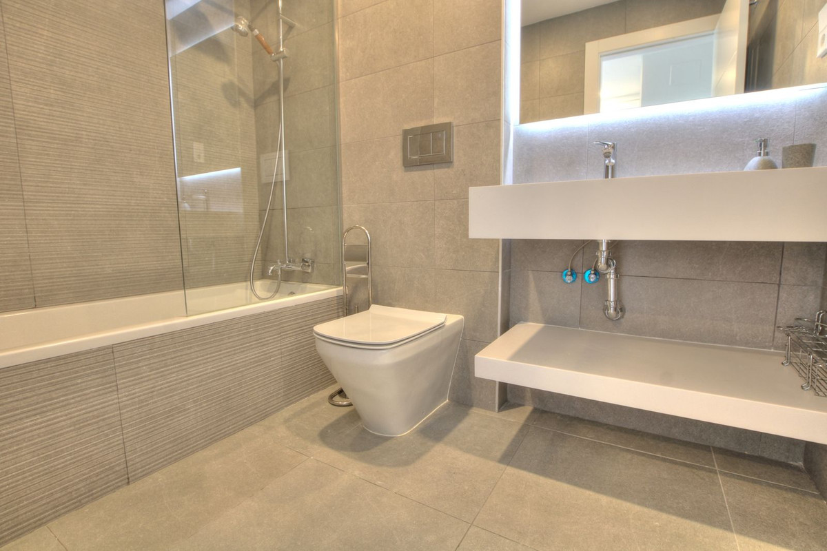 Se vende Ático de 2 dormitorios en Costa Del Sol, Málaga, España