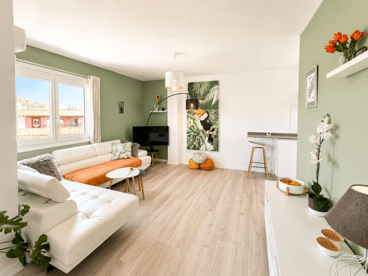 3 Bed Apartment for sale in Estepona Costa Del Sol, Málaga, Spain