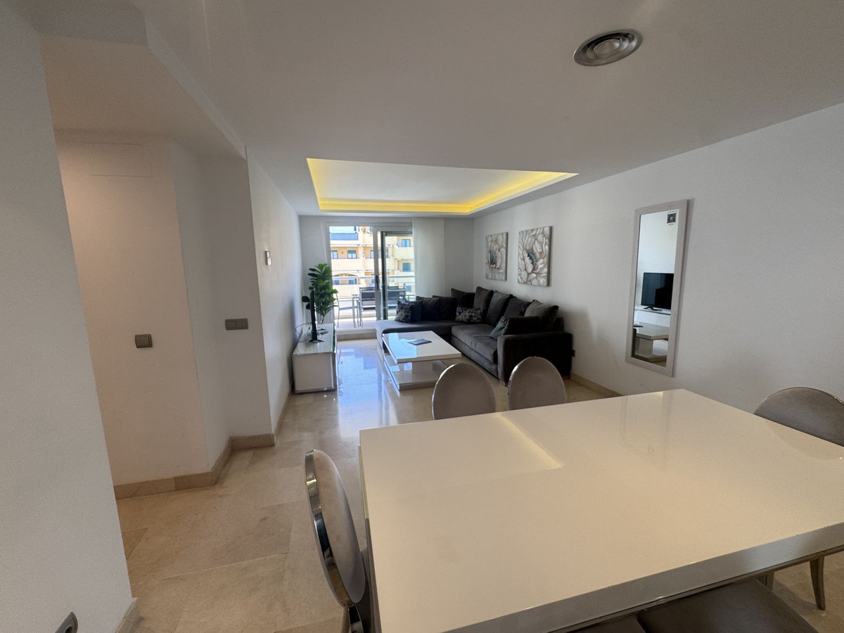 3 Bed Apartment for sale in San Pedro De Alcántara Costa Del Sol, Málaga, Spain