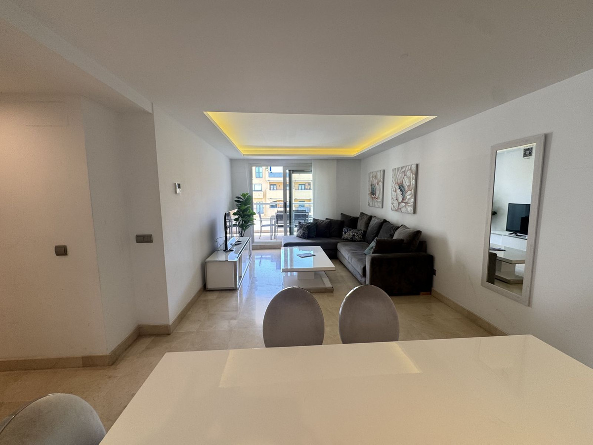3 Bed Apartment for sale in San Pedro De Alcántara Costa Del Sol, Málaga, Spain