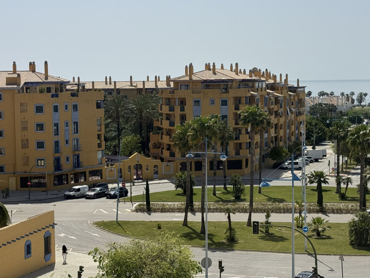 3 Bed Apartment for sale in San Pedro De Alcántara Costa Del Sol, Málaga, Spain