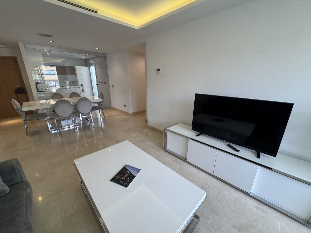 3 Bed Apartment for sale in San Pedro De Alcántara Costa Del Sol, Málaga, Spain