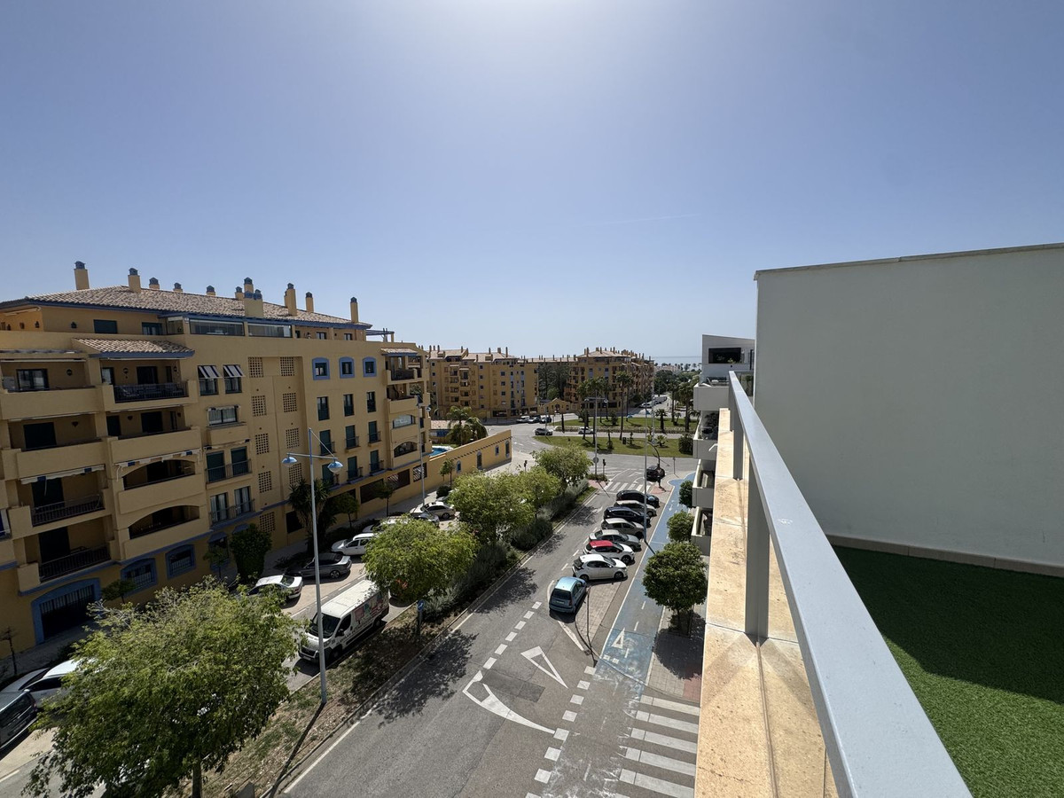 3 Bed Apartment for sale in San Pedro De Alcántara Costa Del Sol, Málaga, Spain