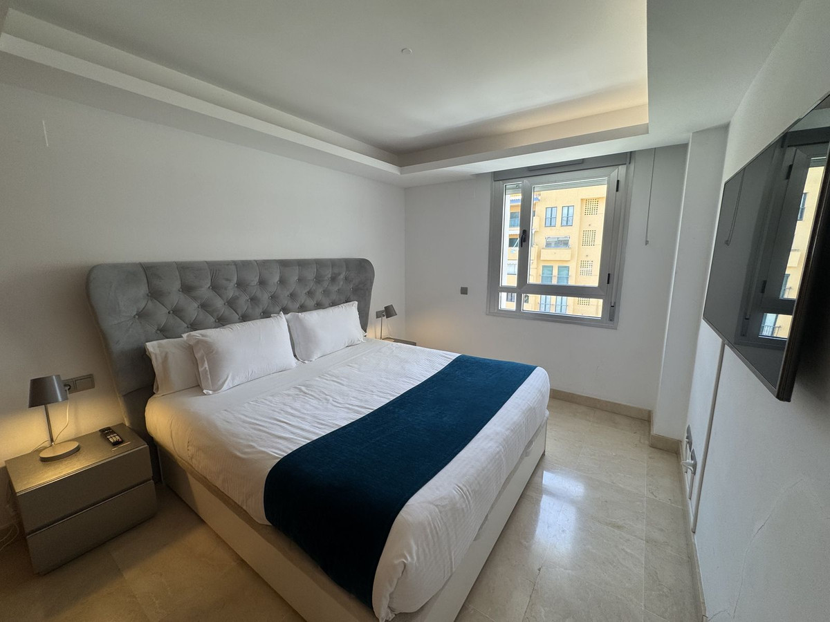 3 Bed Apartment for sale in San Pedro De Alcántara Costa Del Sol, Málaga, Spain