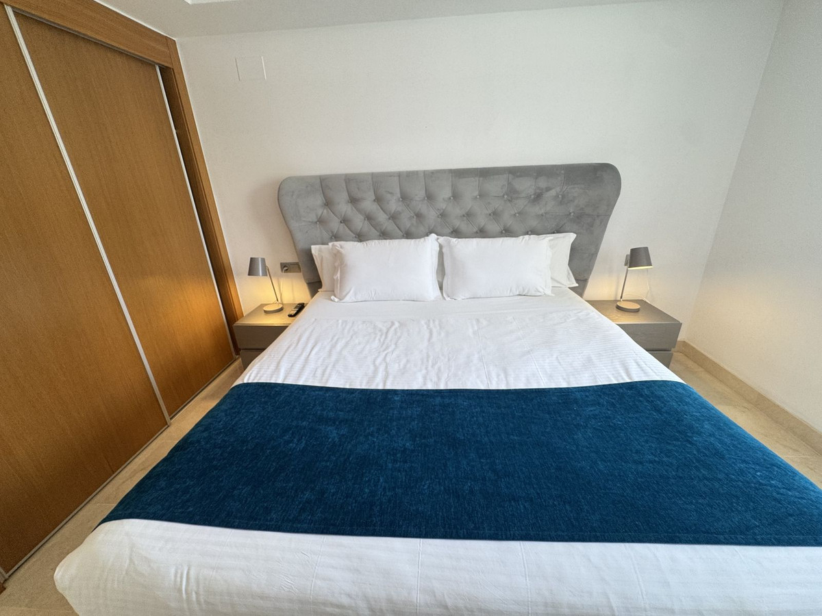 3 Bed Apartment for sale in San Pedro De Alcántara Costa Del Sol, Málaga, Spain