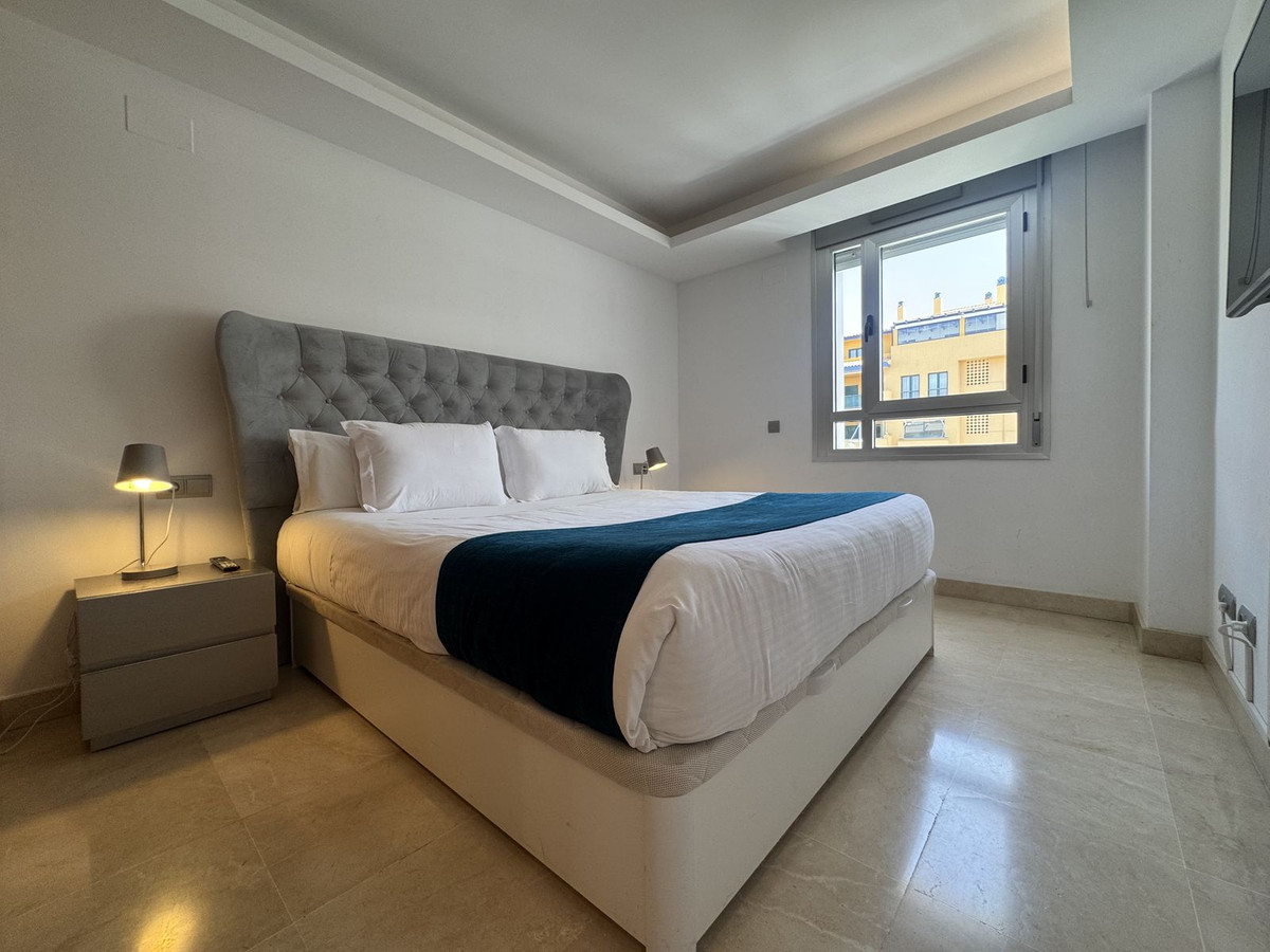 3 Bed Apartment for sale in San Pedro De Alcántara Costa Del Sol, Málaga, Spain