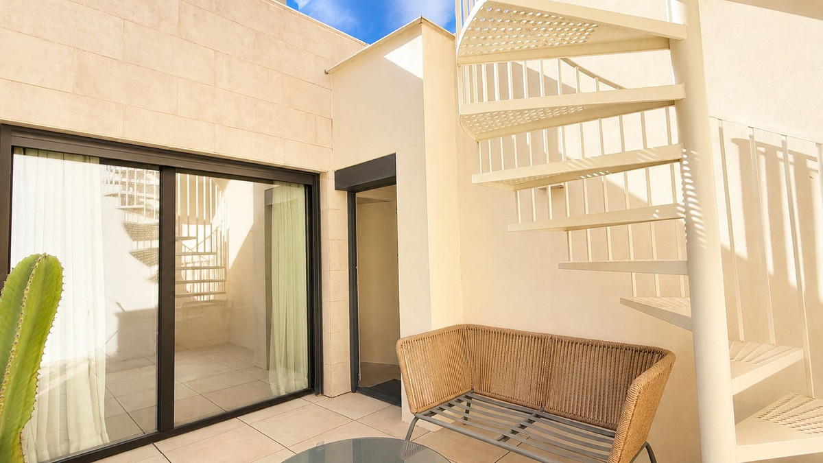 4 Bed Townhouse for sale in La Cala De Mijas Costa Del Sol, Málaga, Spain