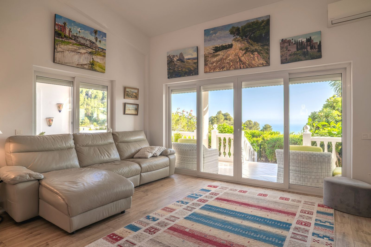 6 Bed Townhouse for sale in Mijas Costa Del Sol, Málaga, Spain
