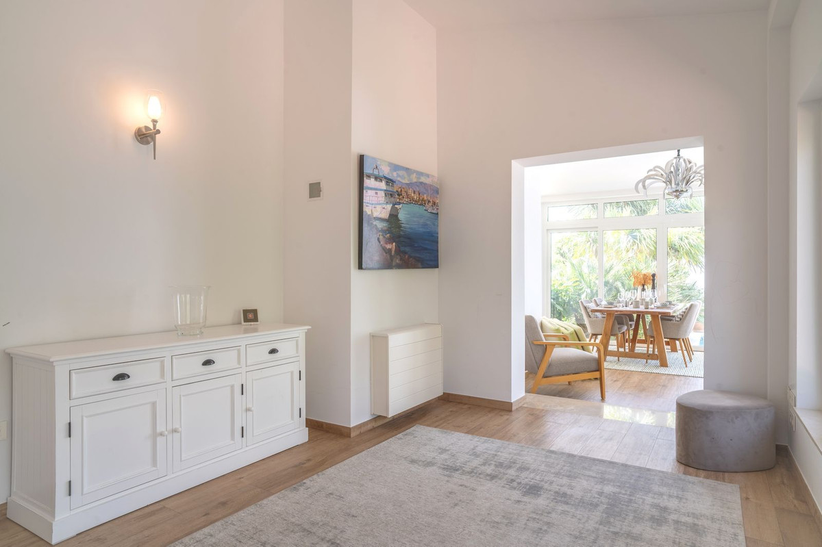 6 Bed Townhouse for sale in Mijas Costa Del Sol, Málaga, Spain