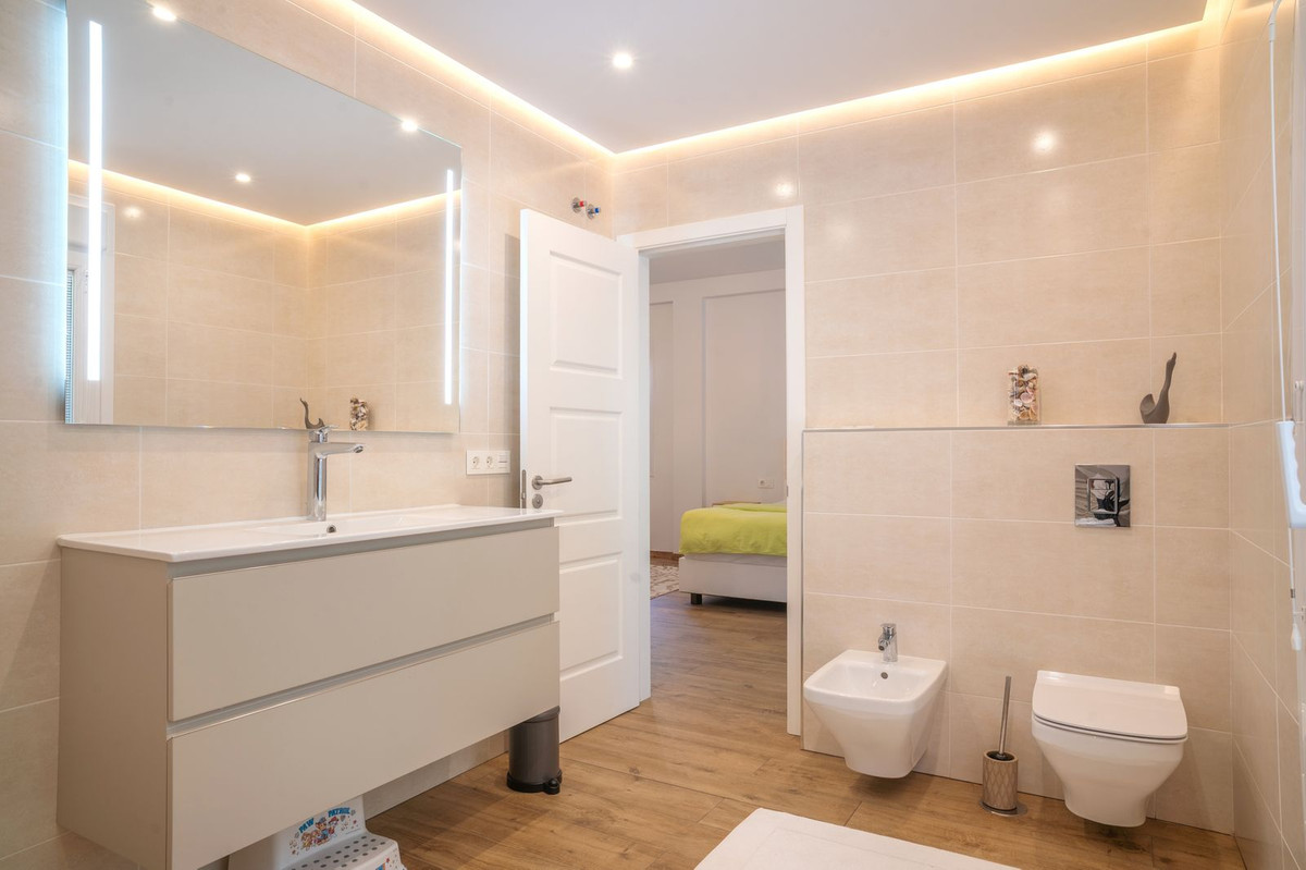 6 Bed Townhouse for sale in Mijas Costa Del Sol, Málaga, Spain