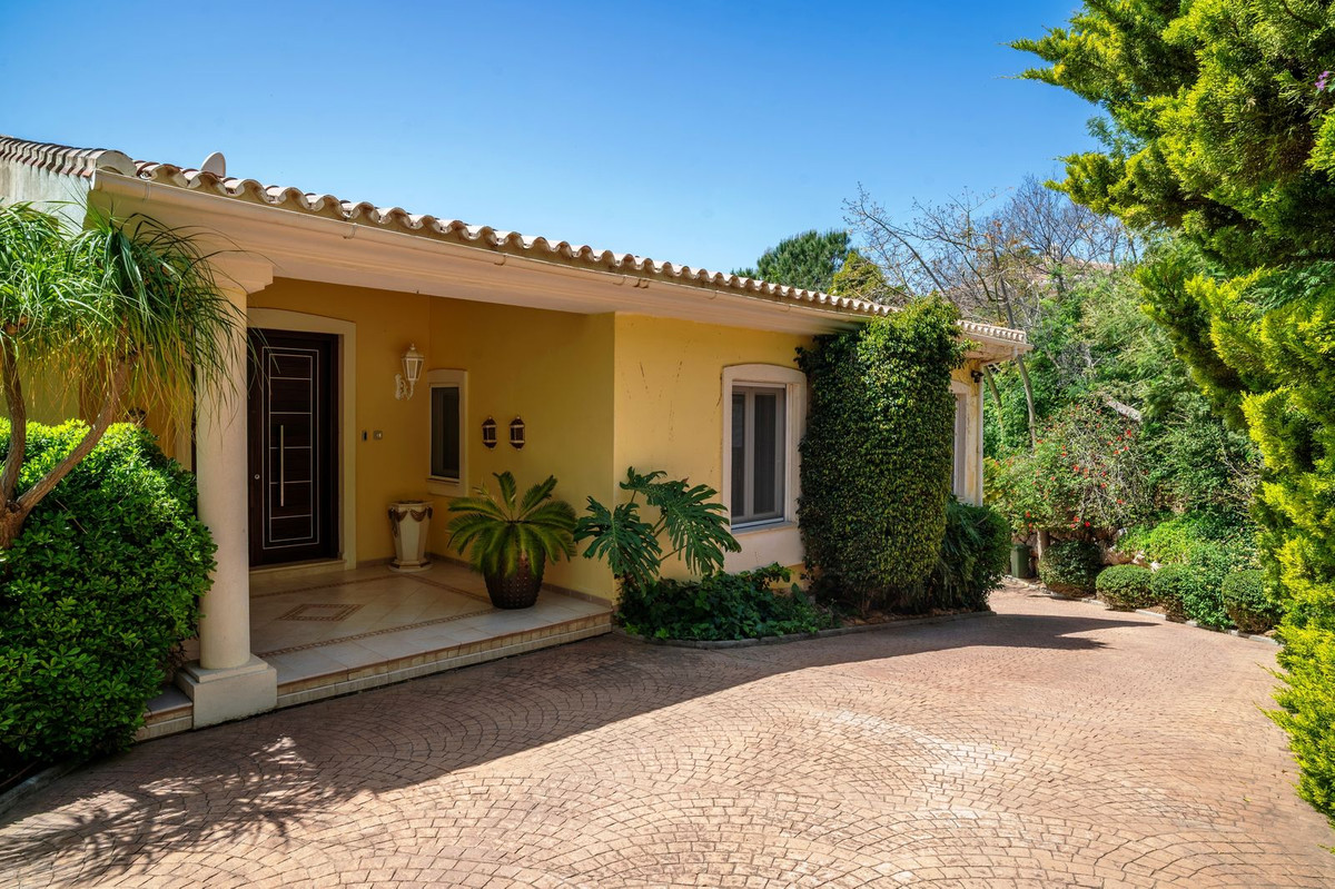 6 Bed Townhouse for sale in Mijas Costa Del Sol, Málaga, Spain