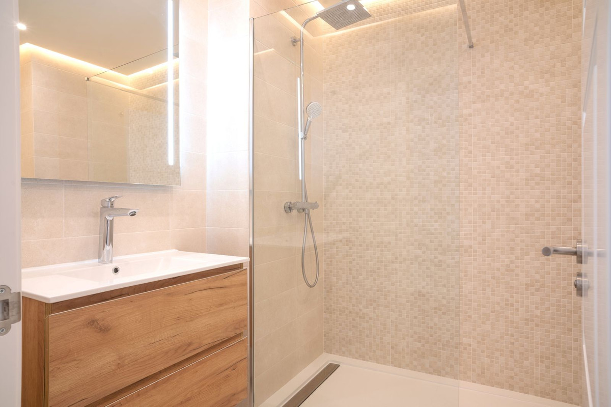 6 Bed Townhouse for sale in Mijas Costa Del Sol, Málaga, Spain