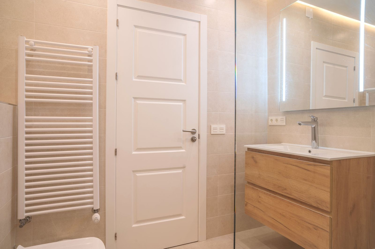 6 Bed Townhouse for sale in Mijas Costa Del Sol, Málaga, Spain