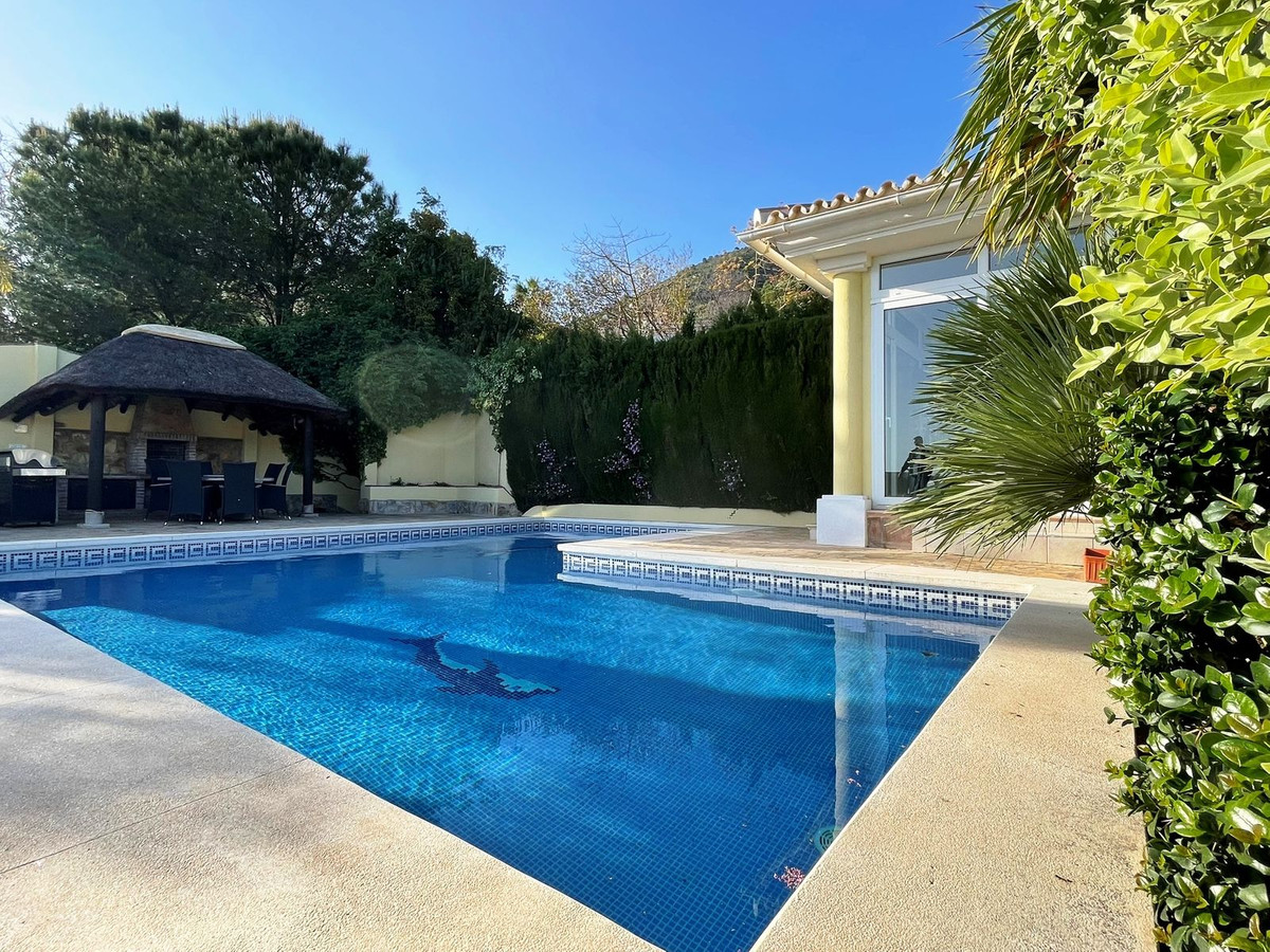 6 Bed Townhouse for sale in Mijas Costa Del Sol, Málaga, Spain