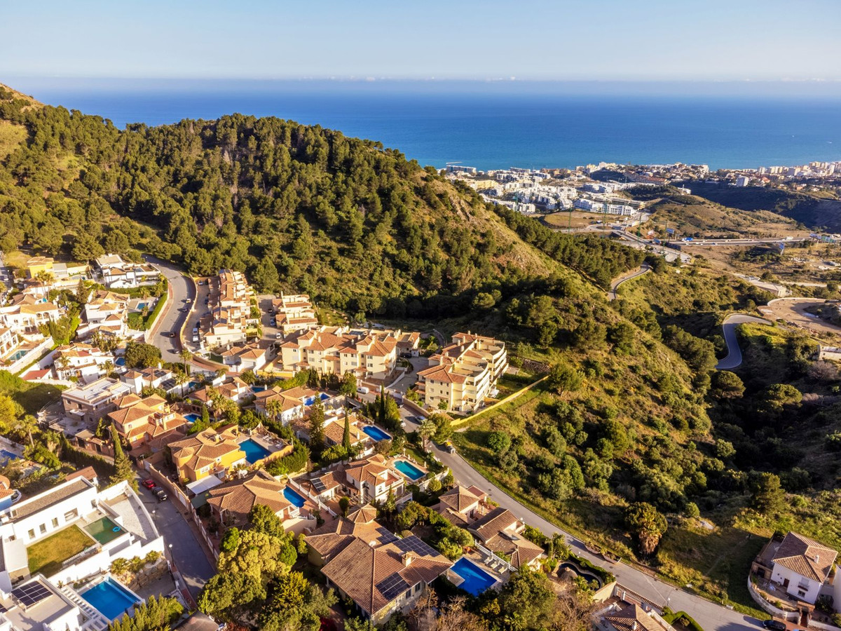 6 Bed Townhouse for sale in Mijas Costa Del Sol, Málaga, Spain