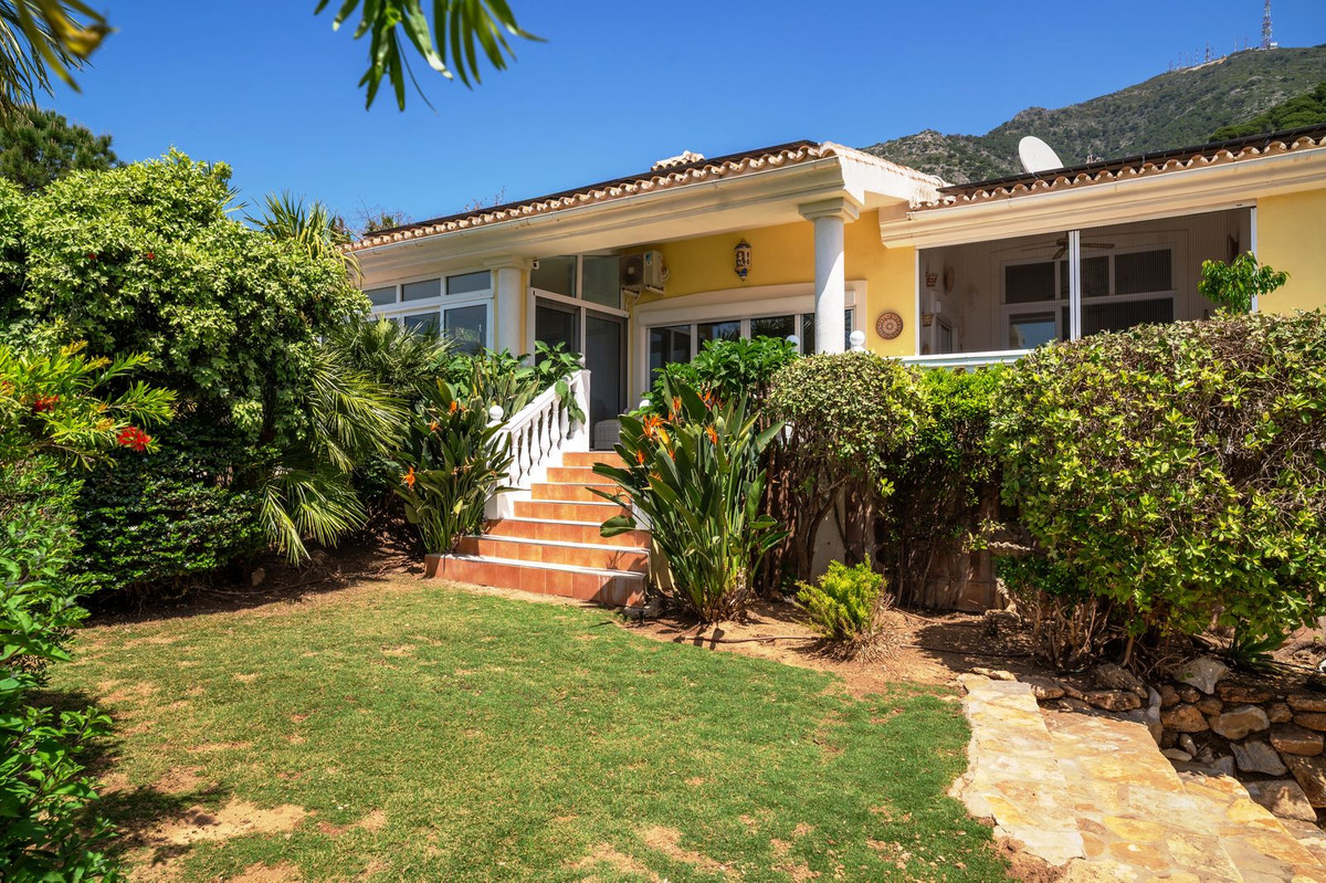 6 Bed Townhouse for sale in Mijas Costa Del Sol, Málaga, Spain