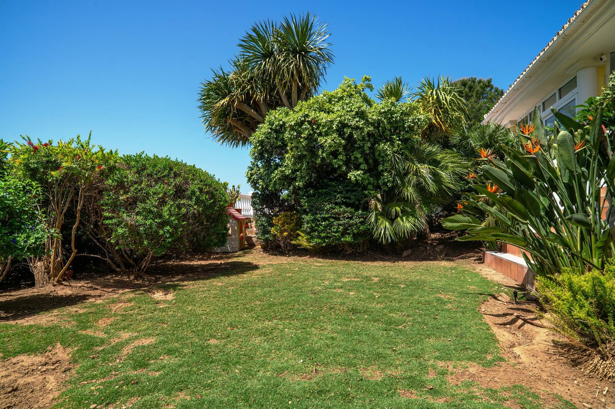 6 Bed Townhouse for sale in Mijas Costa Del Sol, Málaga, Spain