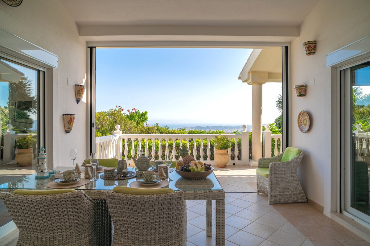 6 Bed Townhouse for sale in Mijas Costa Del Sol, Málaga, Spain
