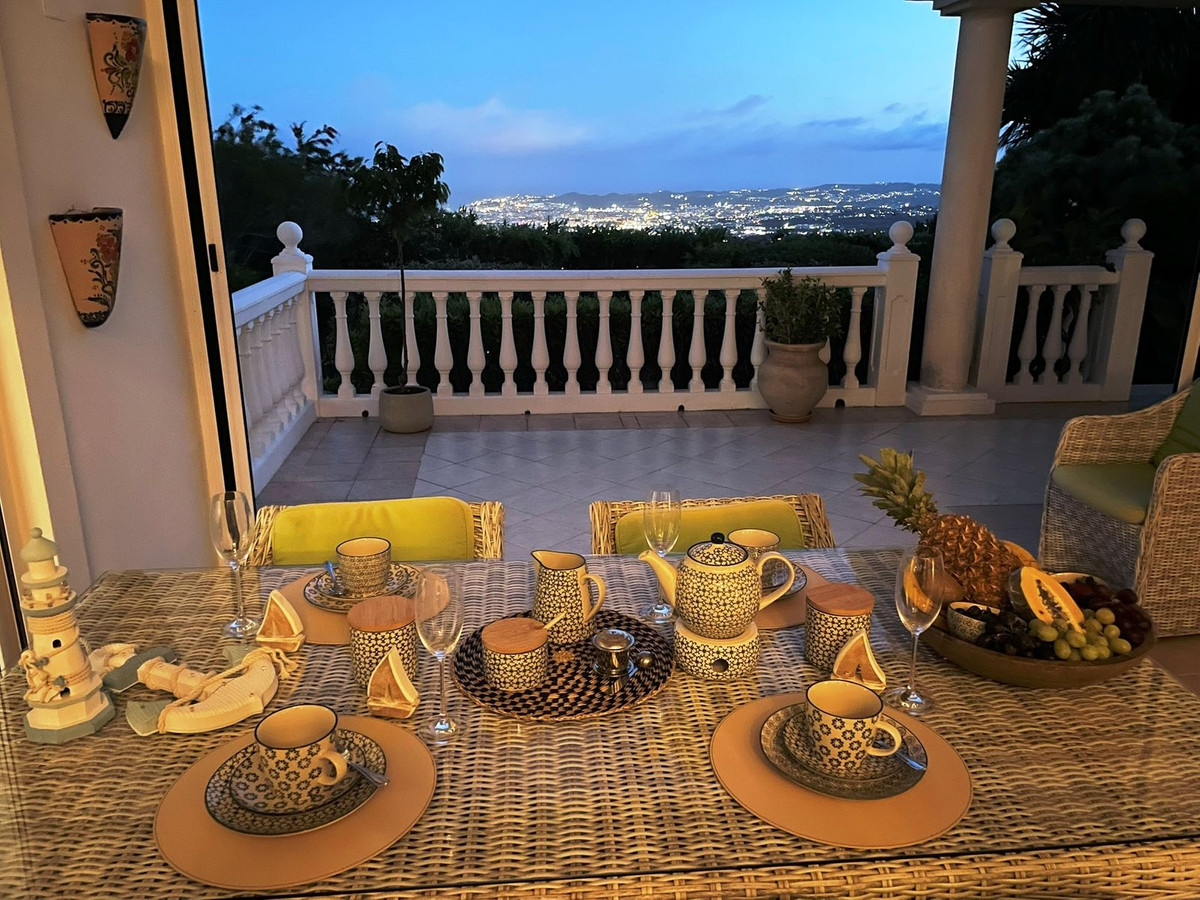 6 Bed Townhouse for sale in Mijas Costa Del Sol, Málaga, Spain