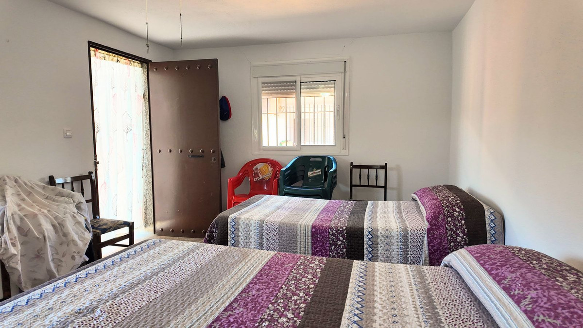 Se vende Finca - Cortijo de 3 dormitorios en Costa Del Sol, Málaga, España