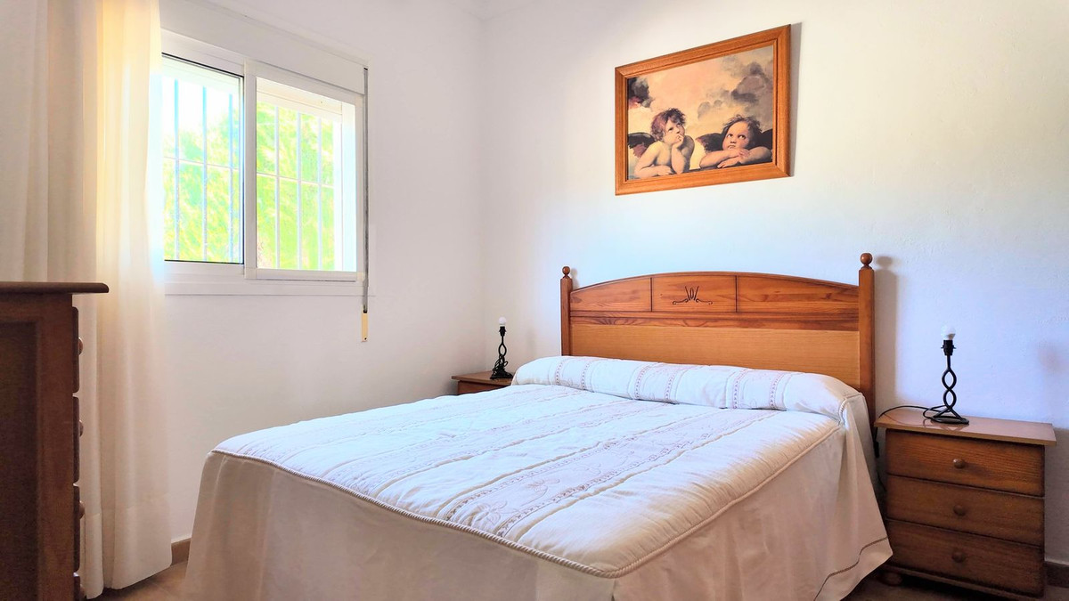 Se vende Finca - Cortijo de 3 dormitorios en Costa Del Sol, Málaga, España