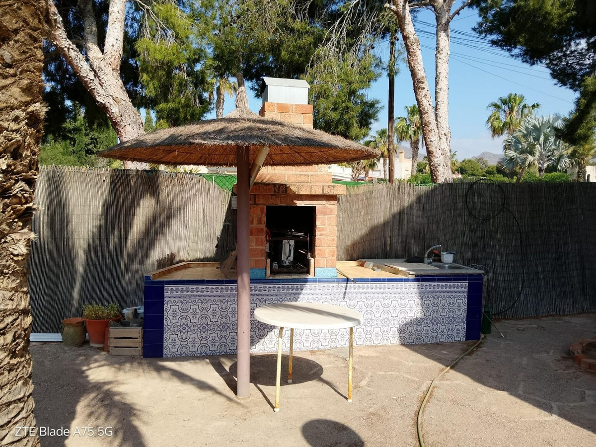 Se vende Villa - Chalet de 4 dormitorios en Costa Calida, Murcia, España
