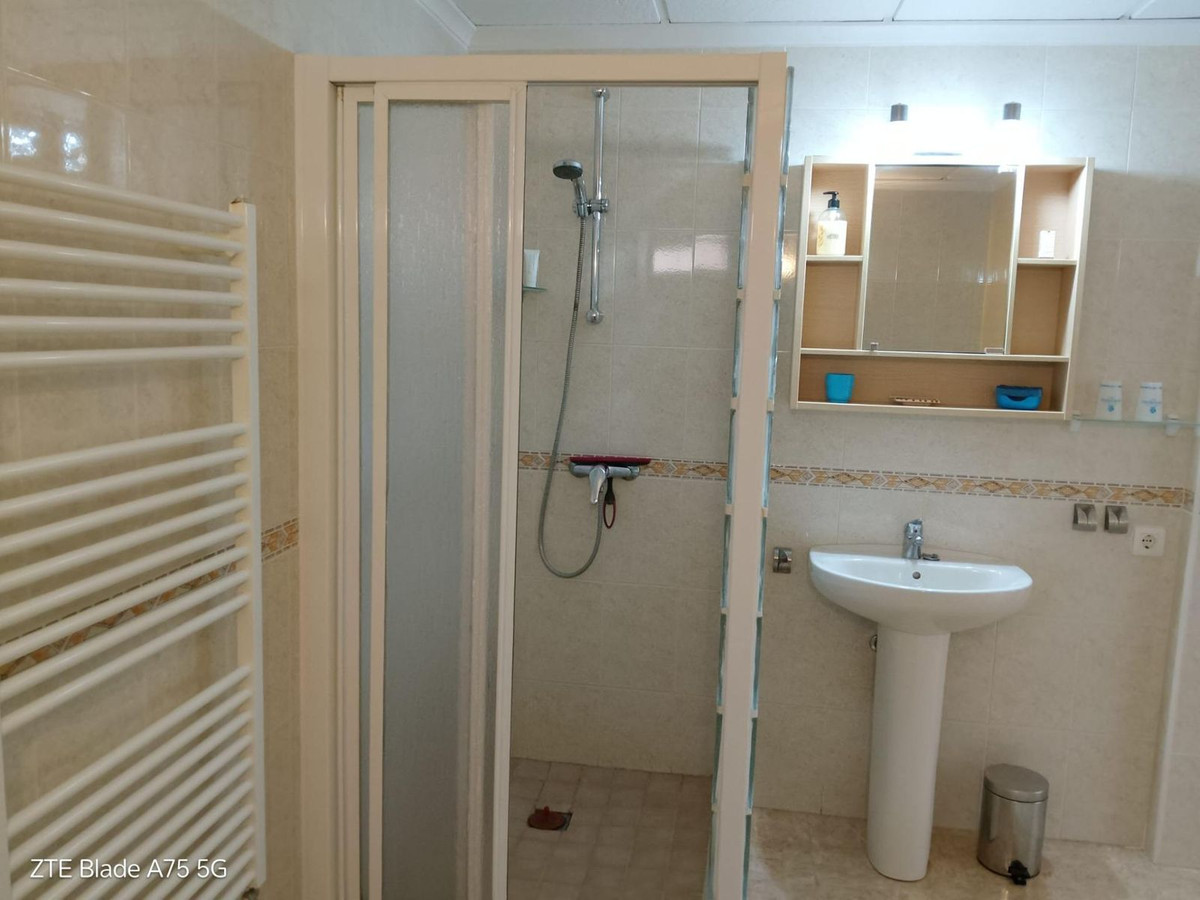 Se vende Villa - Chalet de 4 dormitorios en Costa Calida, Murcia, España