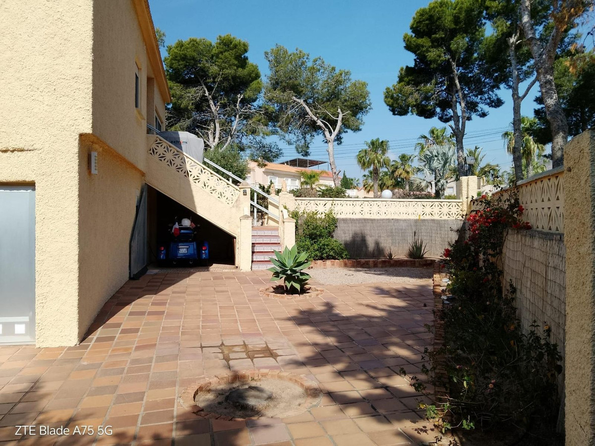 Se vende Villa - Chalet de 4 dormitorios en Costa Calida, Murcia, España