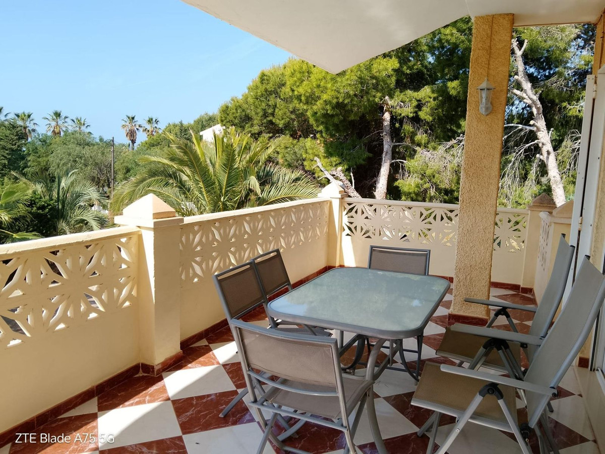 Se vende Villa - Chalet de 4 dormitorios en Costa Calida, Murcia, España
